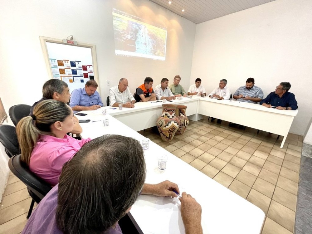 Riedel garante recursos para municípios atingidos pela chuva