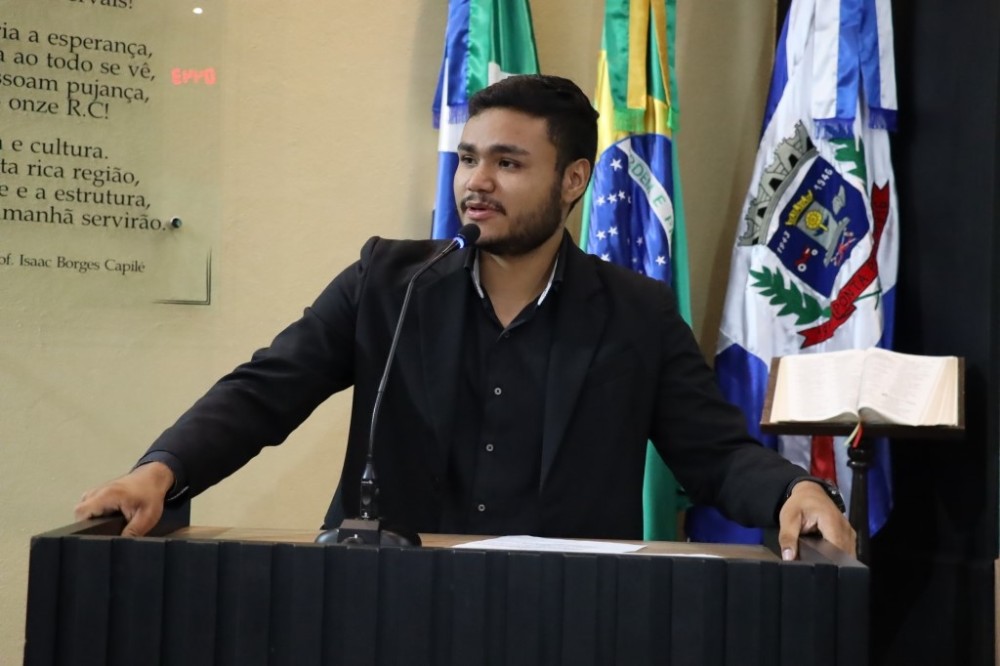 José Menino Júnior pede faixas elevadas em frente ao Magsul e ao quartel da PM