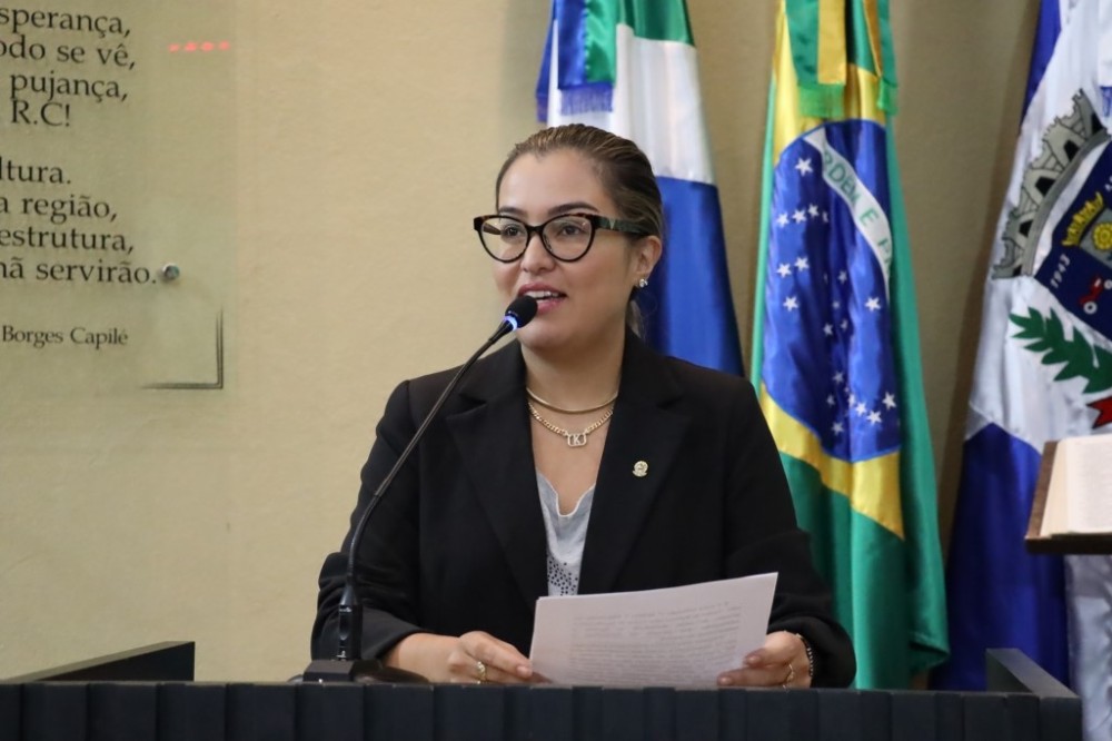 Kamila Alvarenga pede espaço para capacitação profissional de famílias em situação de risco