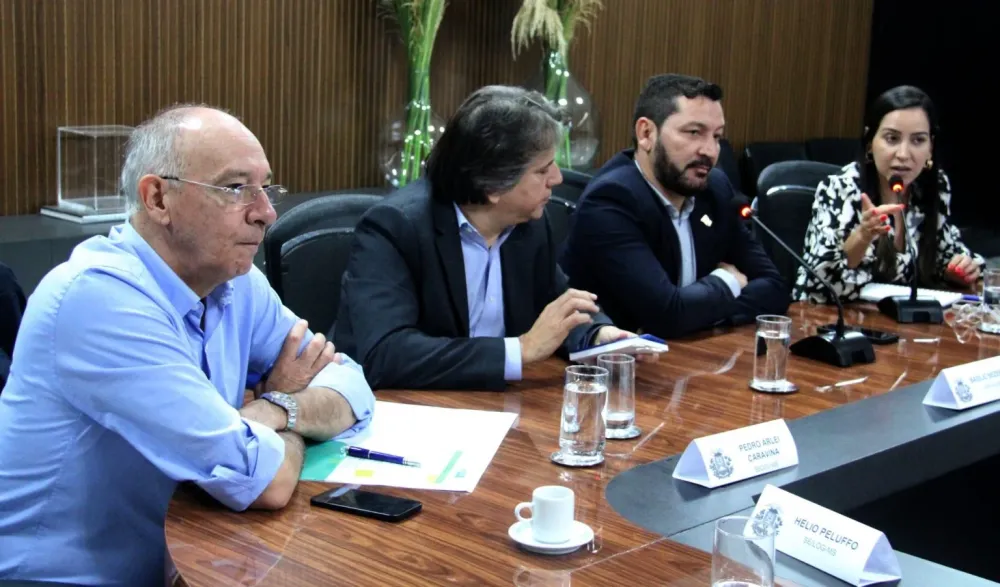 Em Cuiabá, Peluffo prospecta sistema digital de obras e apresenta projeto de integração no Pantanal