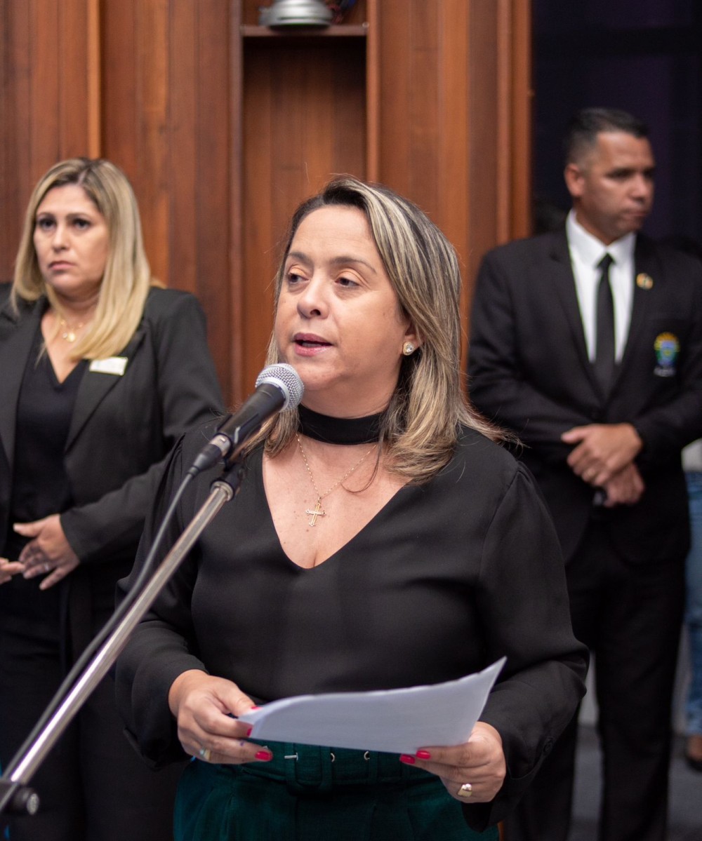 Problemas na educação são abordados por Lia Nogueira na Alems