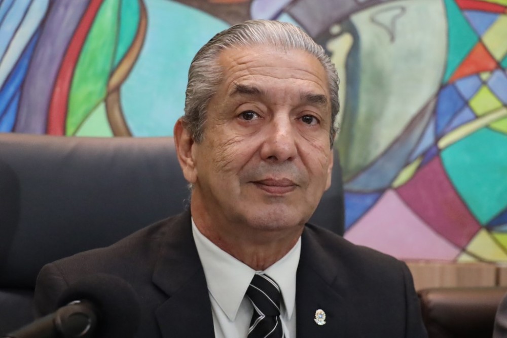 Candinho Gabínio pede praça da alimentação no Parque dos Ervais e cursos para formar árbitros