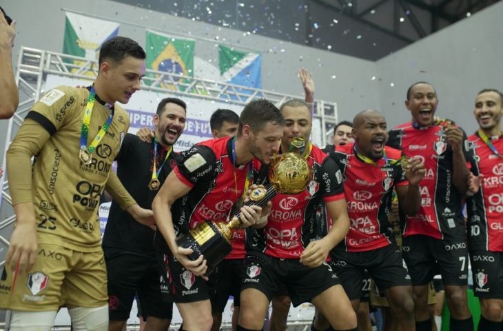 Joinville conquista a Supercopa Masculina de Futsal e se garante na Libertadores em MS