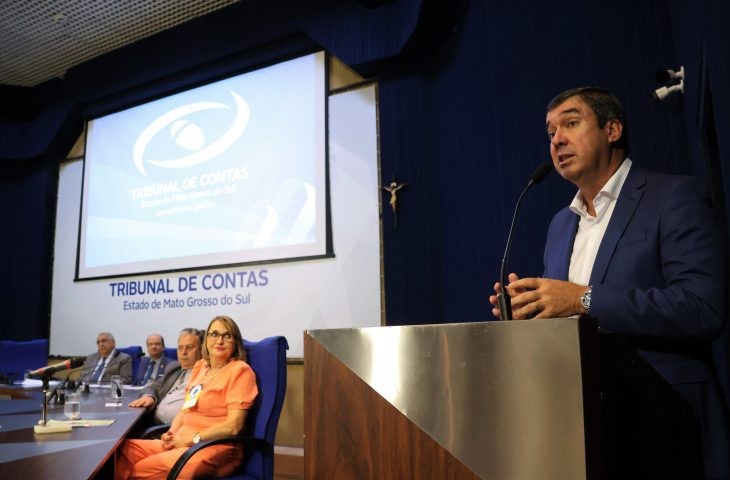 Com vereadores, Riedel reafirma compromisso com gestão que privilegia os municípios