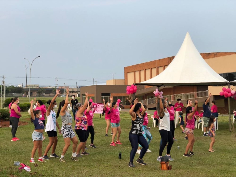 Hospital Regional de Ponta Porã promove ação do Outubro Rosa