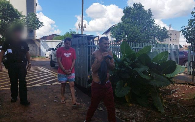 Dupla é flagrada com quase 50 gramas de cocaína droga no semiaberto