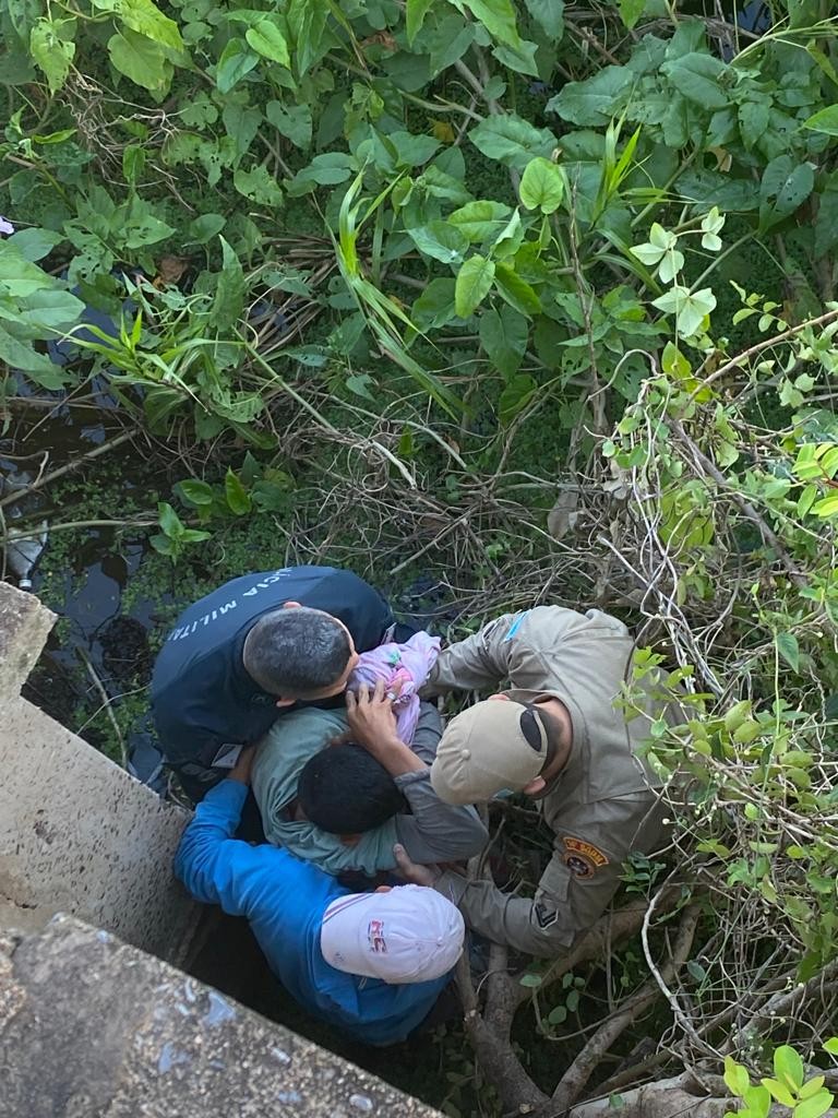 PMs evitam a morte de jovem no rio Paraguai em Porto Murtinho