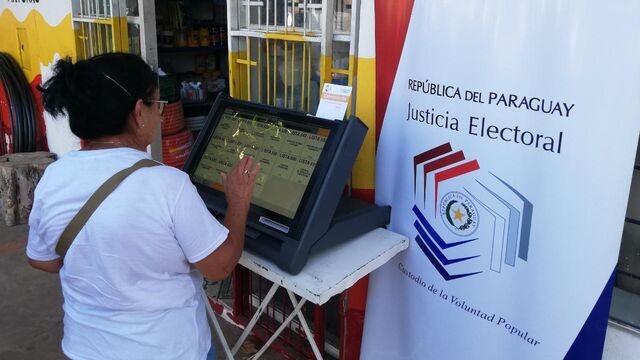 Quase 5 milhões de paraguaios vão às urnas neste domingo