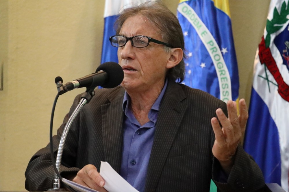 Marquinhos pede iluminação para bairros e ampliação da rede de energia para Nova Itamarati