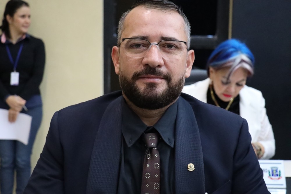 Kleber Ortiz pede iluminação para Jardim Planalto