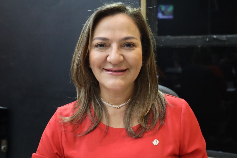Anny Espínola quer mais sinalização em locais com o trânsito perigoso