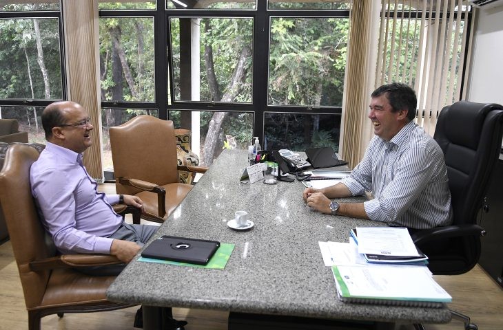 Governador reassume funções após viagem aos EUA