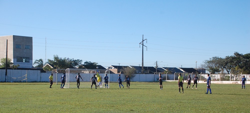 Dois times paraguaios e dois brasileiros fazem a semifinal da Copa dos 40 de Futebol Suíço