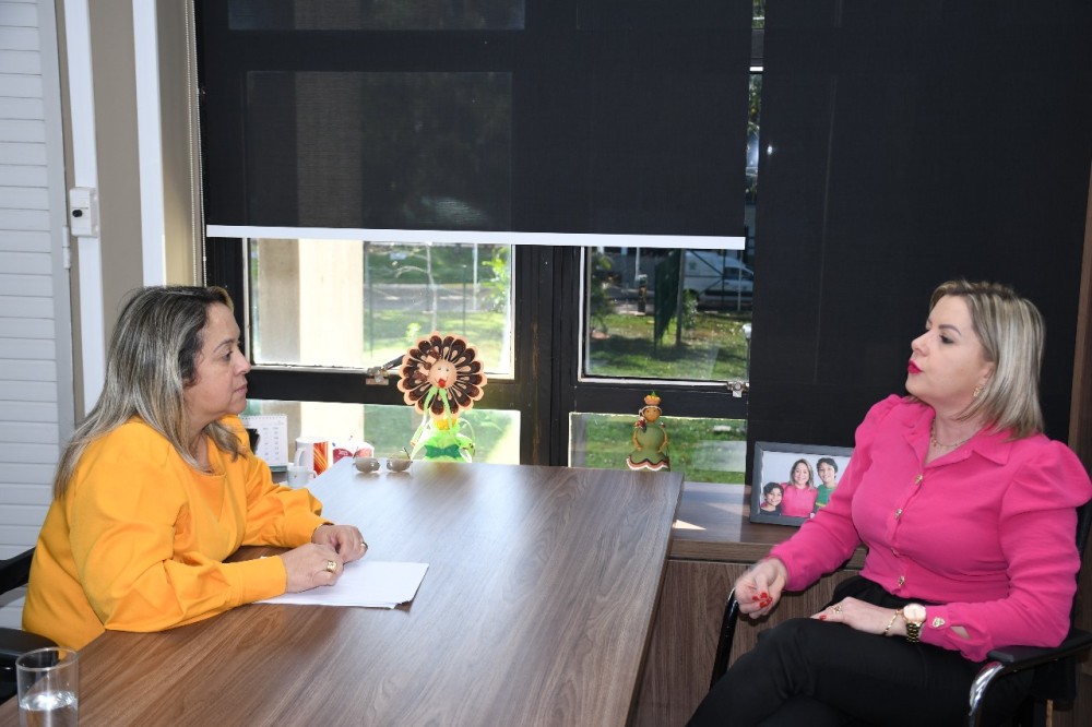 Atendendo a estudantes e produtores, Lia Nogueira pede a recuperação da MS-286