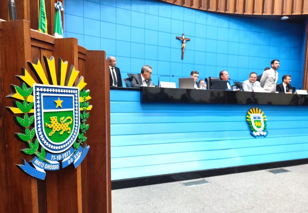 Deputados aprovam projeto que autoriza financiamento com BNDES
