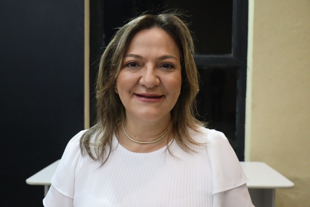 Anny Espínola solicita melhorias na sinalização dos bairros Coophafronteira e Residencial II