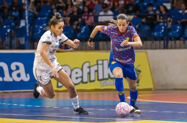Equipe de Mato Grosso do Sul entra em quadra pela Liga Feminina de Futsal
