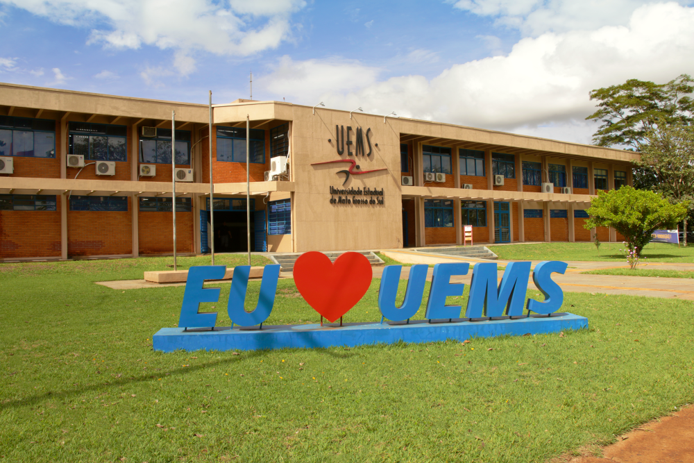 UEMS abre 170 vagas em cursos de graduação para refugiados, migrantes em situação de vulnerabilidade e apátridas 