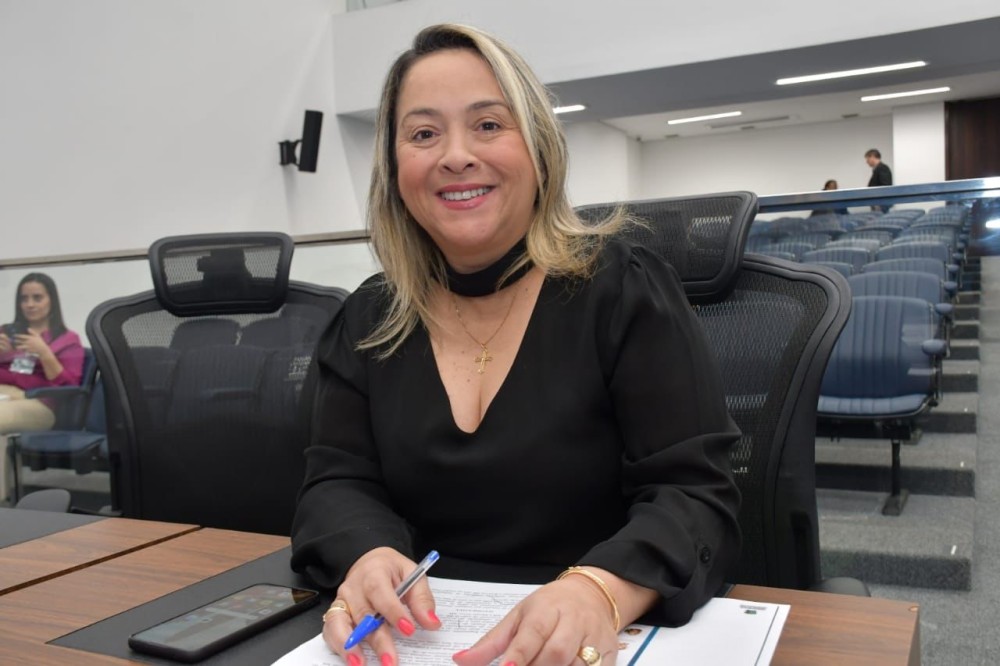 Lia Nogueira quer carrinhos adaptados em supermercados do MS