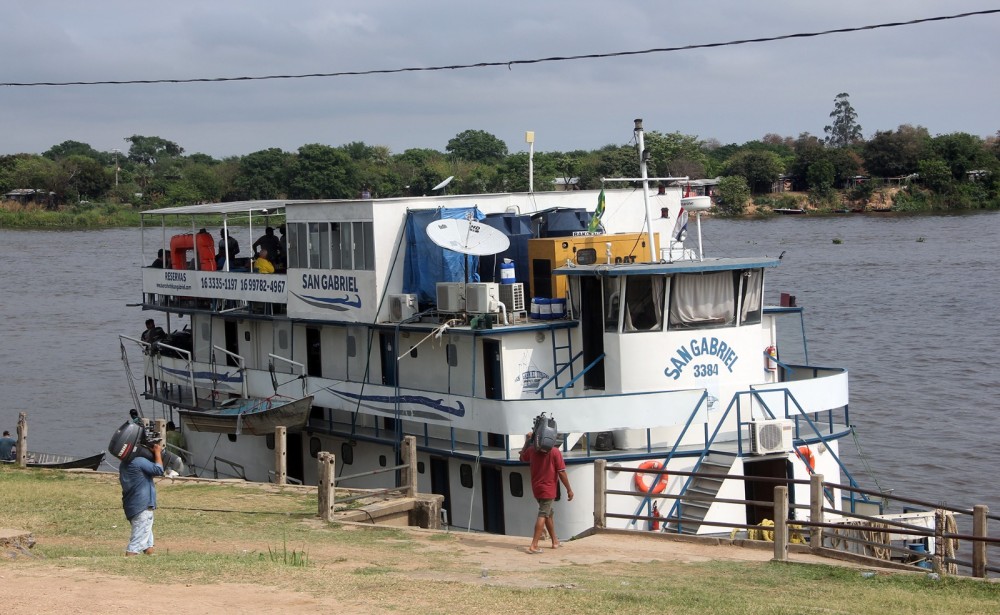 Murtinho tem movimento intenso de pescadores e investe em serviços