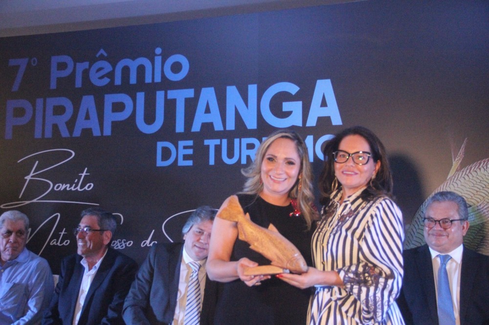 Prefeita de Jardim é homenageada pelo Prêmio Piraputanga de Turismo