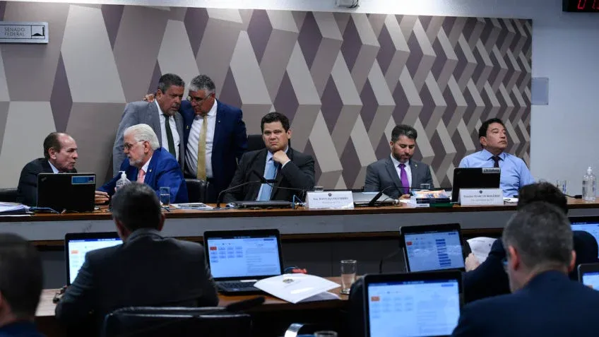CCJ do Senado aprova marco temporal para demarcar terras indígenas