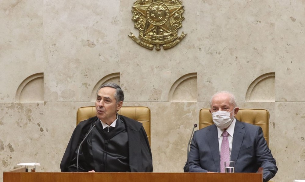 Em discurso de posse Barroso afirma que Forças Armadas não sucumbiram ao golpismo