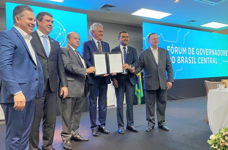 Riedel assina protocolo de intenções com governadores para ações na segurança pública