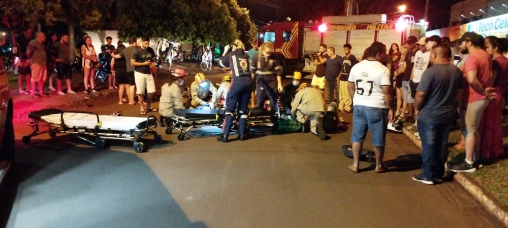 Acidente entre motos deixa dois feridos, um em estado grave, em Dourados