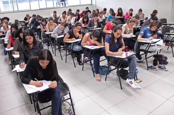 Mais de 47,4 mil estudantes fazem o 1º dia do Enem 2023 em Mato Grosso do Sul