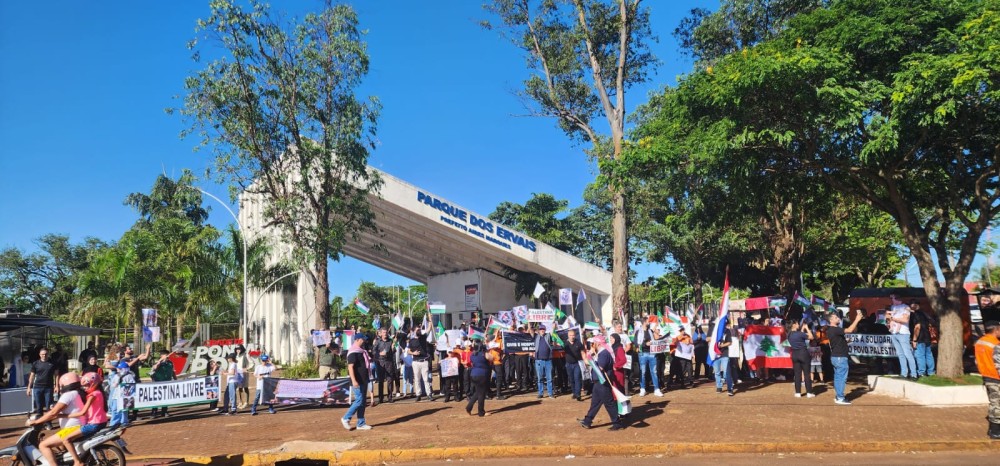Comunidade palestina da fronteira faz manifesto pela paz na Faixa de Gaza