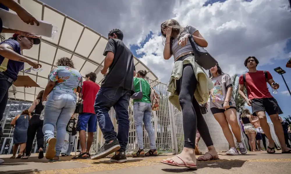 Gabarito e cadernos de questões do Enem serão divulgados nesta terça-feira