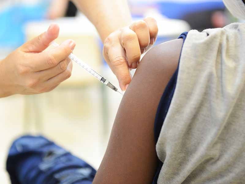 Comissão de Assuntos Sociais debate Programa de vacinação em escolas públicas