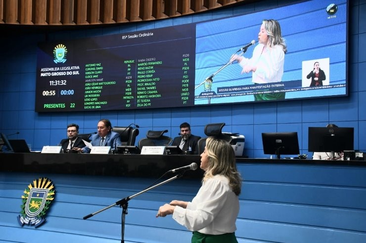 Aprovado Projeto de Lei, de Lia Nogueira, que trata sobre a Mamanalgesia