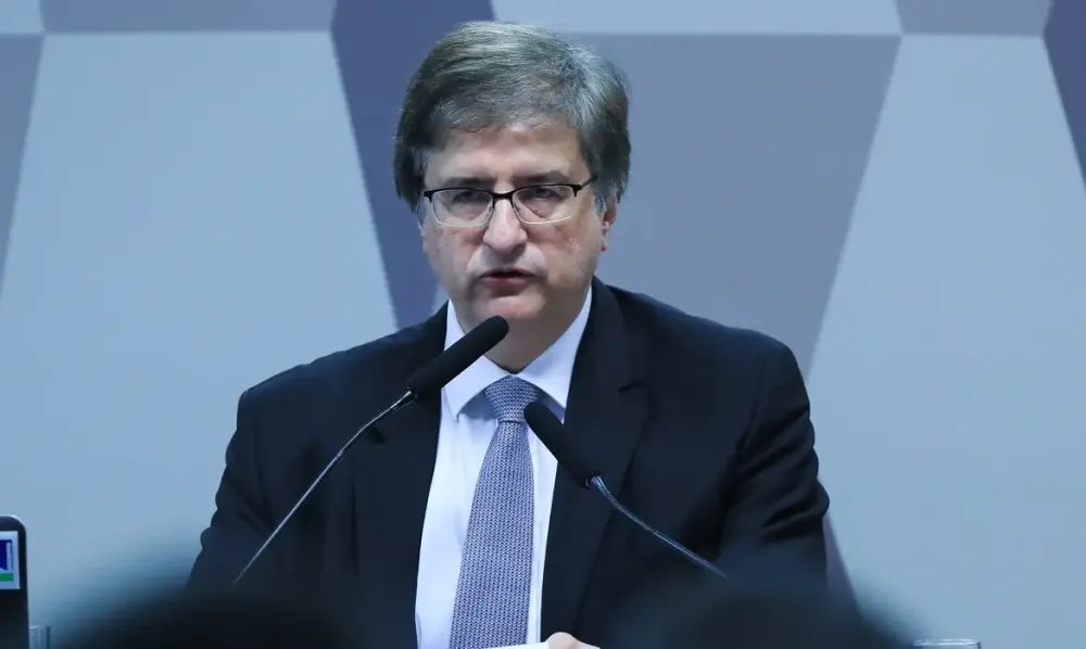 Indicado à PGR, Gonet defende limites à liberdade de expressão