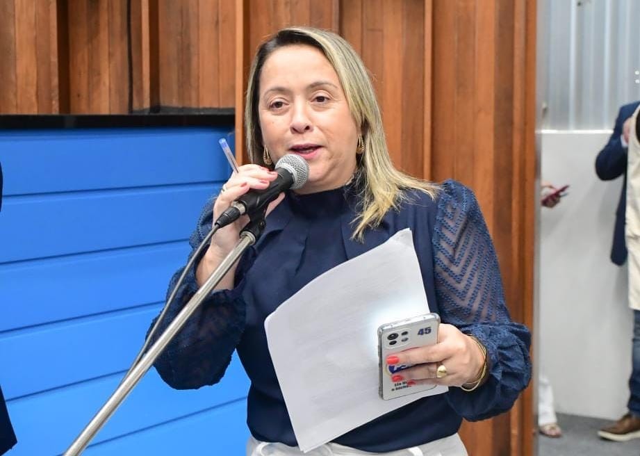 Lia vai intervir junto a Energisa para resolver demanda de moradores de Dourados