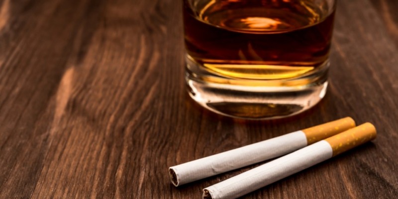 MS é o 2º que mais consome álcool e cigarro do país