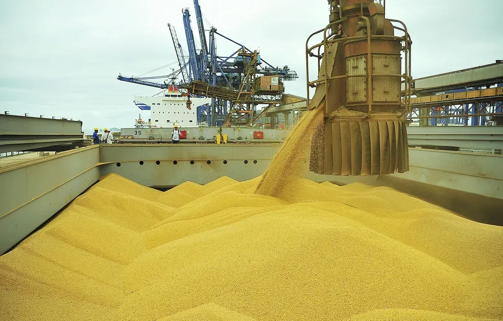 Brasil deve exportar 3 vezes mais soja em fevereiro do que em janeiro, diz Anec