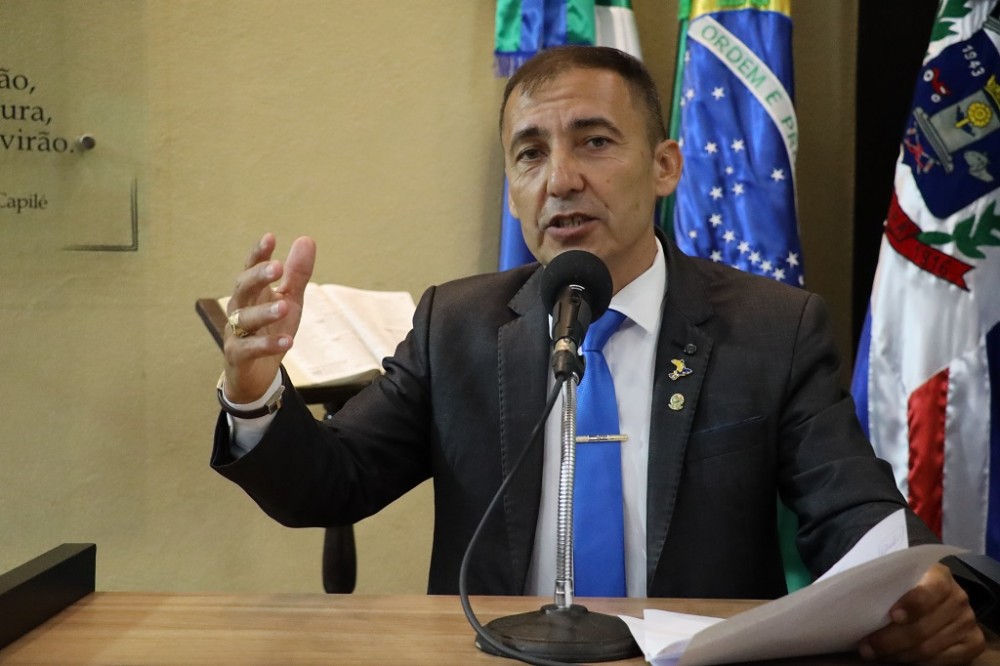 Edevaldo Mattoso Barbosa pede mais asfalto para o Jardim Independência