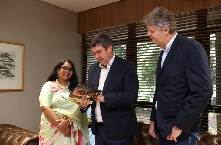 Governo de MS apresenta produção agrícola, industrial e ecoturismo a representante da Índia