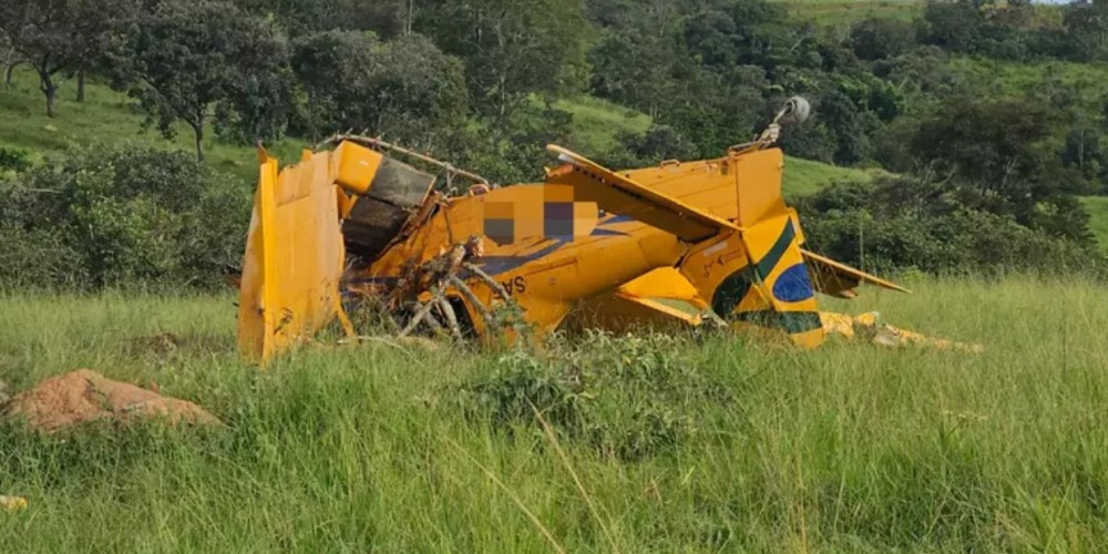 Queda de avião agrícola deixa piloto ferido
