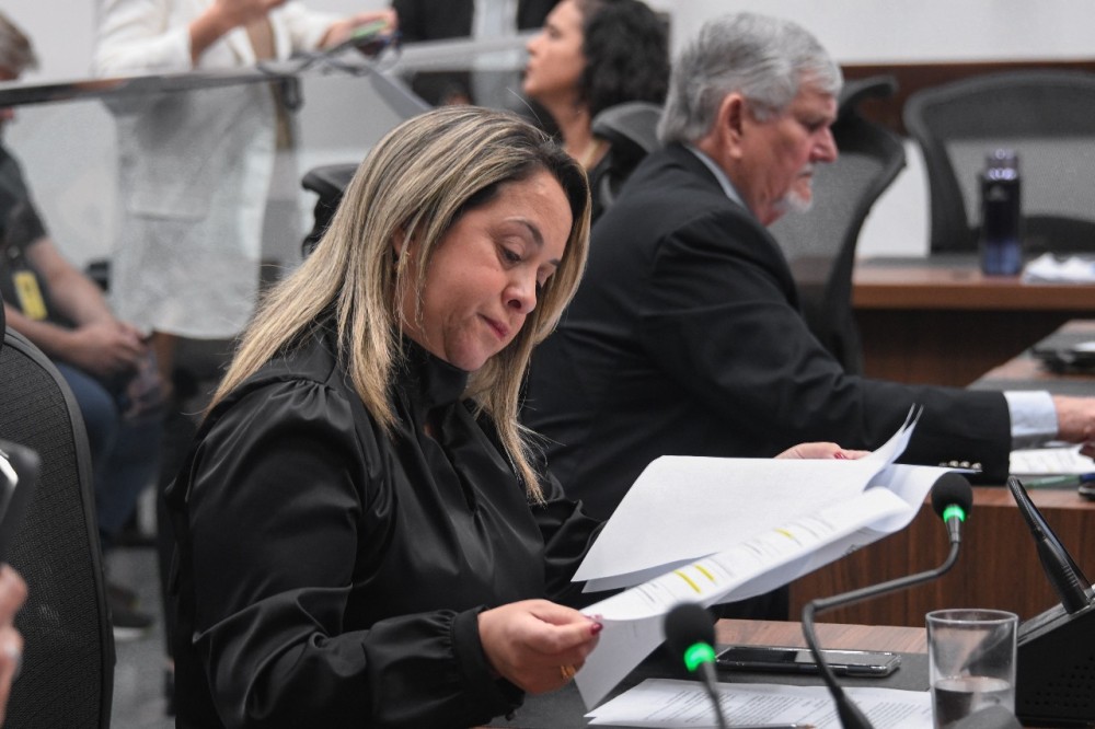 Lia Nogueira pede a construção de ponte de concreto sobre o Córrego Bopeí
