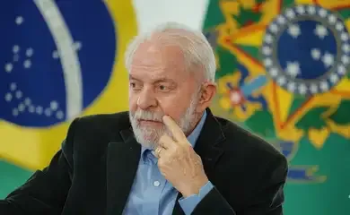 Lula avalia vetar taxação federal de compras internacionais até US$ 50
