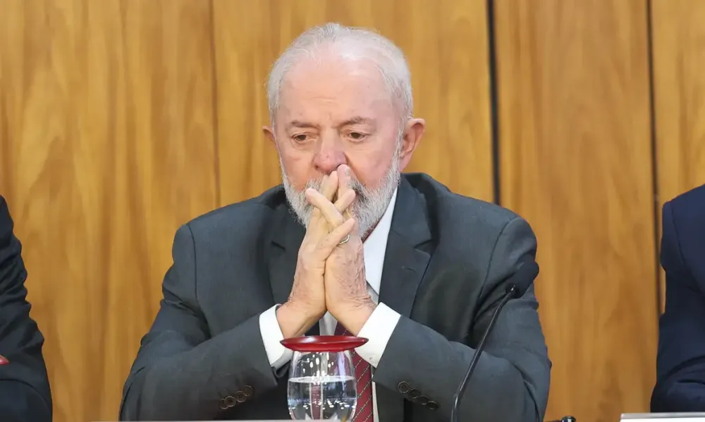 Lula volta a atacar Campos Neto e diz que BC sofre interferências políticas