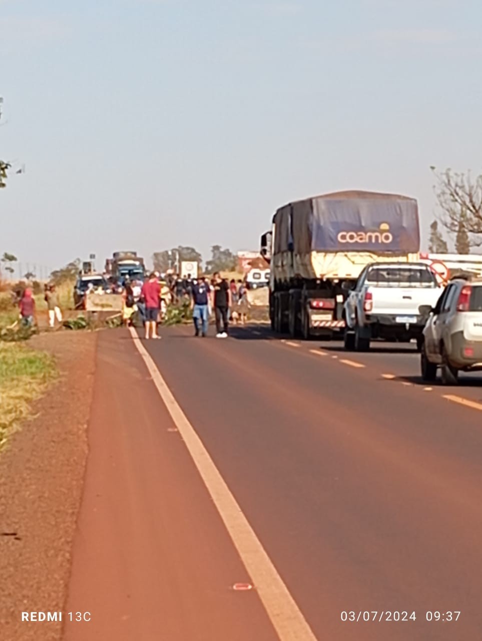 AGORA: Indígenas bloqueiam BR-463 entre Dourados e Ponta Porã