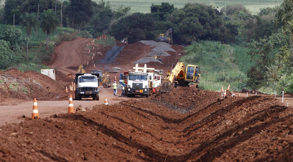 Governo homologa licitações para obras de infraestrutura em 3 municípios