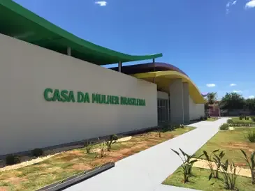 Lei Maria da Penha avança, mas não coíbe alta de crimes contra mulher
