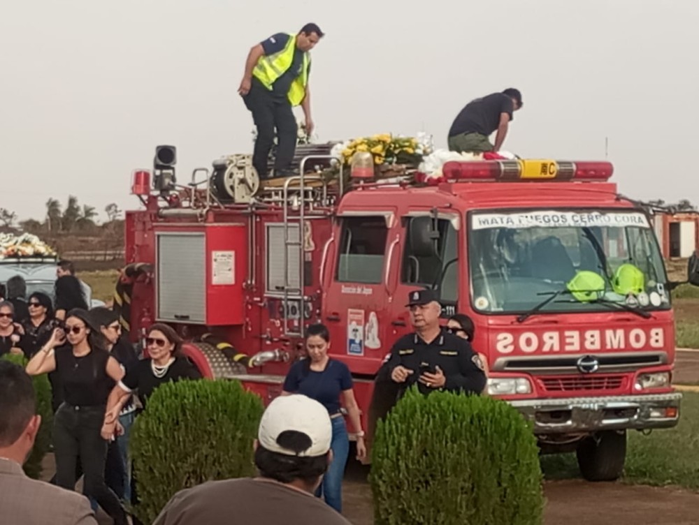 Corpo de Lalo Gomes é velado em Pedro Juan Caballero