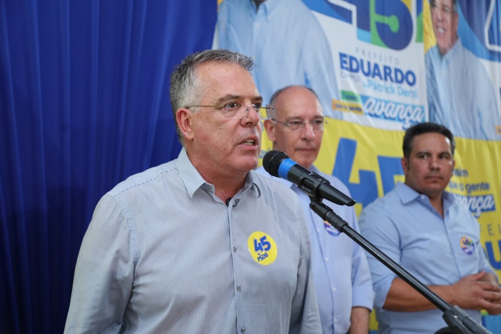 Eduardo Campos apresenta seu plano de governo para servidores