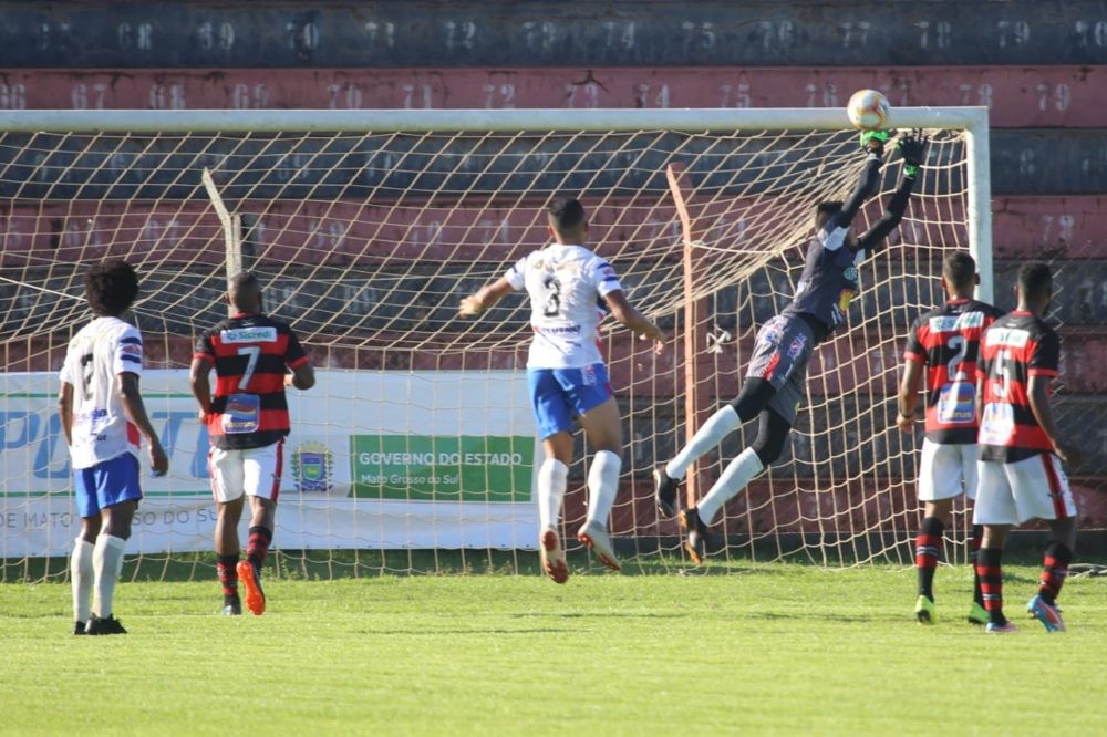 Águia Negra vence em casa e está na decisão do Estadual